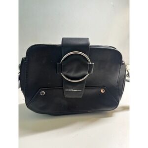BCBG Generation‎ Black Crossbody Bag Silver Hardware Buckle Flap Closure